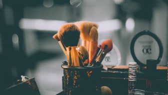 How to Start a Makeup Business