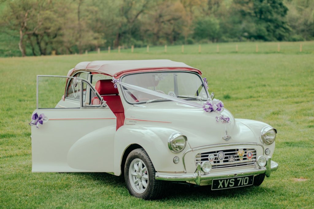 The Charm of Vintage Wedding Cars